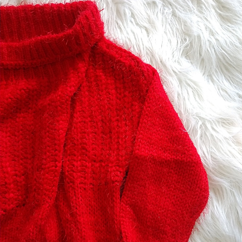 🆕 Red Slouchy Off Shoulder Sweater - Picture 2 of 8